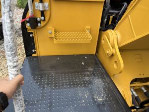 オリジナルペイント320D2GC 323D2 323E 320D 320C 20C 20トン中古ショベル中古中型土木機械猫320D2L - Product Image 2