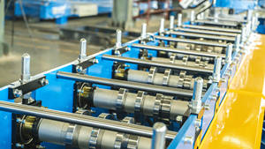 آلة تشكيل ألواح الأرضيات ذاتية الدعم مع توفر قوالب مخصصة - Product Image 3