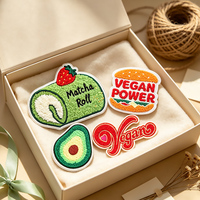 Nouveaux patchs brodés en chenille à motifs de dessins animés, à thermocoller, personnalisables avec lettres, vente en gros sans minimum de commande