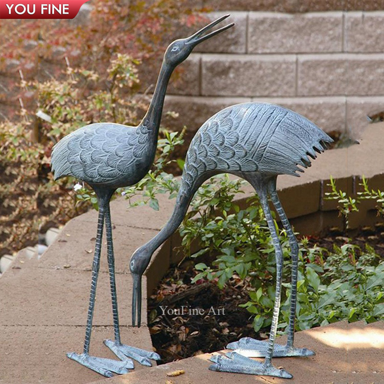 YOUFINE等身大アンティークブロンズ鷺の鳥の彫刻、庭の池や邸宅の外装