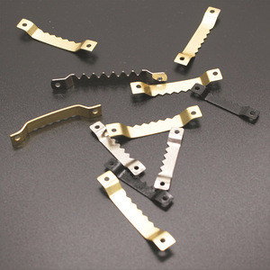 ตะขอเกี่ยวรูปตัวโอแบบมีฟันเลื่อย ยี่ห้อ Jinfa Hardware ผลิตจากโลหะผสมสังกะสี สำหรับอุปกรณ์ตกแต่งกรอบรูป แบบโค้งสูง ตะขอเกี่ยวแบบซ่อนสองรูปตัวโอ - Product Image 2