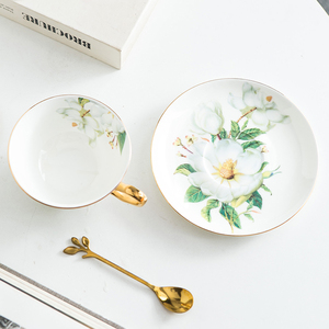 Taza de porcelana blanca espresso capuchino con borde dorado de lujo personalizada, platillo, tazas florales de cerámica turca árabe, juego de tazas de café y té - Product Image 4