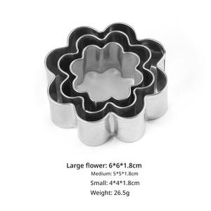 Juego de Cortadores de Galletas de Acero Inoxidable de Tres Piezas de Primera Calidad <span class=keywords><strong>para</strong></span> Reposteros Caseros, Incluye Formas de Círculo, Corazón y Estrella - Product Image 4