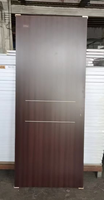 Porte d'entrée moderne en bois WPC, isolation acoustique, efficacité énergétique, prévention des incendies, ouverture manuelle, surface finie