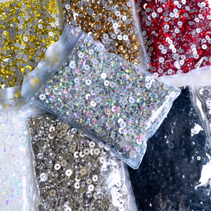 คริสตัลแก้วแบบแบนรักษ์โลกขายส่งจากโรงงาน รูขนาดกลาง สำหรับเย็บติดด้วยมือ เหมาะสำหรับชุดแต่งงาน งาน DIY และเสื้อผ้า - Product Image 1