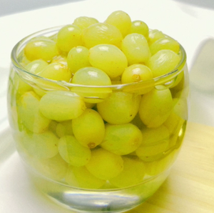 Wholesale Price 3000g Natural <strong>Cherry</strong> Flavored Light <strong>Syrup</strong> Mixed Canned Tropical Fruit - Product Image 3