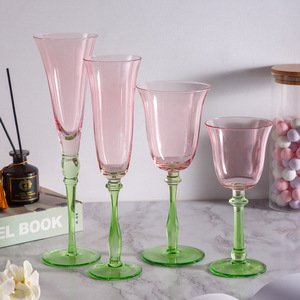 Verres à vin <span class=keywords><strong>en</strong></span> <span class=keywords><strong>cristal</strong></span> de luxe vintage rose-vert, design élégant de gobelet pour un usage domestique, pour le <span class=keywords><strong>champagne</strong></span> et le vin - Product Image 2