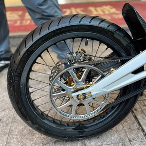 Roue Surron Light Bee X <span class=keywords><strong>17</strong></span> <span class=keywords><strong>Pouces</strong></span> 2025 60V 8000W Moto Tout-Terrain Électrique Verte Pit Bike Tout-Terrain Pneu Route Jante Roue Surron Lbx - Product Image 2