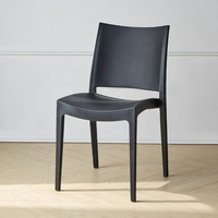 Chaise de salle à manger monobloc confortable en plastique avec dossier, tabouret domestique épaissi pour table à manger, design simple