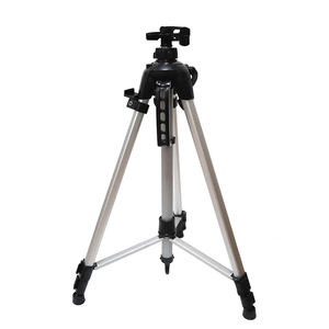 حامل رسم محمول قابل للتعديل من الألومنيوم الفضي للاستخدام الخارجي مع ذراع يدوي - Product Image 5