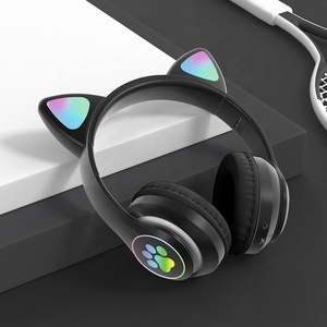 Dropshipping Cute Cat Ear auriculares inalámbricos con luz LED auricular inalámbrico compatible con tarjeta TF auriculares para juegos para niños - Product Image 3