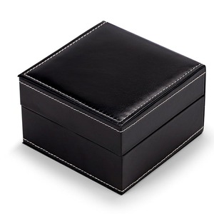 Boîte à <span class=keywords><strong>montre</strong></span> pour <span class=keywords><strong>homme</strong></span> personnalisée à faible MOQ, étui en similicuir noir avec logo, échantillon disponible, emballage de luxe - Product Image 3