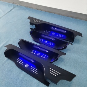 Bandes <span class=keywords><strong>de</strong></span> <span class=keywords><strong>seuil</strong></span> <span class=keywords><strong>de</strong></span> <span class=keywords><strong>porte</strong></span> Accessoires d'<span class=keywords><strong>extérieur</strong></span> <span class=keywords><strong>de</strong></span> voiture Plaque <span class=keywords><strong>de</strong></span> <span class=keywords><strong>seuil</strong></span> <span class=keywords><strong>de</strong></span> <span class=keywords><strong>porte</strong></span> en argent pour Toyota ALPHARD VELLFIRE 30 - Product Image 5