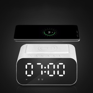 <span class=keywords><strong>Chargeur</strong></span> sans fil multifonctionnel, <span class=keywords><strong>réveil</strong></span>, haut-parleur avec <span class=keywords><strong>radio</strong></span> FM, lecteur de musique sur carte TF et AUX - Product Image 6