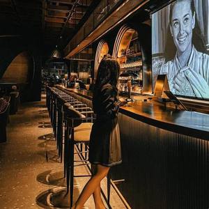 Tabourets de <span class=keywords><strong>bar</strong></span> Baoning personnalisés en métal de luxe léger à dossier haut pour usage commercial Ventes transfrontalières - Product Image 1