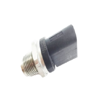 Capteur de pression de carburant 5001867660 0281002907 0281002706 0281006112 0051535828 0071530228 0281002942 0910388 pour RENAULT BENZ
