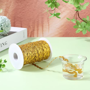 ริบบิ้นถักลายก้างปลาสีทองขนาด 5 มม. เป็นมิตรกับสิ่งแวดล้อม ผลิตจากโพลีเอสเตอร์ 100% สำหรับงานตัดเย็บเสื้อผ้า หมวก งานฝีมือ DIY ชุดแต่งงาน - Product Image 5