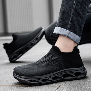 Chaussures de sport décontractées pour hommes, en maille tricotée respirante, légères, antidérapantes, style chaussettes. - Product Image 2