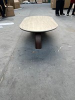 Table basse moderne de luxe beige en bois massif avec coins de table couleur noyer, meuble ovale durable pour salon et maison
