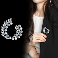 En gros Broche en alliage et strass, motif graine de blé, fleur et couronne, accessoire de vêtement de mariage pour femme