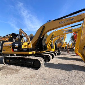 Le Japon a utilisé l'excavatrice hydraulique de Caterpillar 320D 320D2 poids d'opération de 20 tonnes avec le matériel de construction d'occasion de moteur - Product Image 1