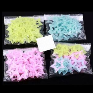 Pegatinas 3D Fluorescentes de Estrellas y Luna Baratas para Bolsas OPP, Brillan en la Oscuridad y son Populares - Product Image 2