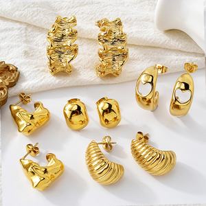 Bijoux en gros imperméables, plaqués or 18 carats PVD, acier inoxydable, boucles d'oreilles géométriques tendance pour unisexe - Product Image 2