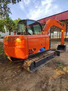 Excavadoras Hitachi ZX60 de Segunda Mano en Venta, Miniexcavadora de 6 Toneladas |   Excavadora de cadenas fabricada en Japón con bomba hidráulica Shimadzu - Product Image 3
