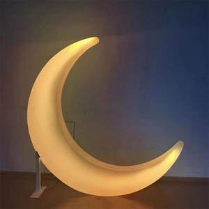 बाहरी रोशनी वाली चंद्रमा स्विंग चेयर गार्डन लाइट प्लास्टिक और प्रकाशयुक्त सुविधा के साथ - Product Image 2