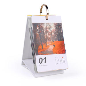 Calendario Ecológico de Papel |   Diseño Minimalista Personalizado |   Regalo Promocional Sostenible para Empresas - Product Image 1