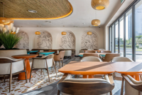 Banquettes commerciales modernes pour restaurants et hôtels avec séparateurs – Canapé durable pour la restauration rapide et les cafés