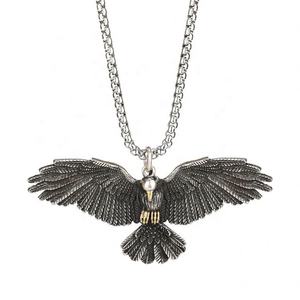 Collier en acier titane Ailes d'aigle pour homme, style Hip Hop Punk Street Hipster, vente en gros - Product Image 1
