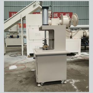 Elegante máquina de jabón hecha a mano para lavandería - Product Image 1