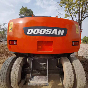 Excavatrice sur chenilles Doosan DH150 2018, 15 tonnes, pelle hydraulique, capacité de la benne de 0,6 m³, puissance de 110 kW, prix avantageux, haute performance - Product Image 2