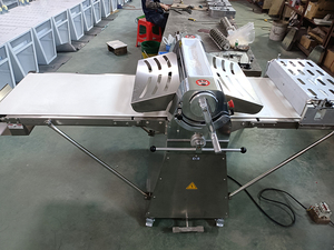 Macchina Elettrica Industriale per Laminazione e Arrotolamento per la Produzione di Fogli di Pasta Sfoglia e Croissant - Product Image 3