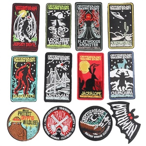 Patch Sasquatch brodé en polyester sergé fait main, thermocollant, cryptozoologie - Product Image 2