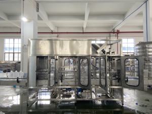 เครื่องปิดผนึกเติมน้ำบริสุทธิ์แบบสามในหนึ่งเดียวระบบนิวเมติกส์อัตโนมัติบรรจุภัณฑ์ถังบรรจุเครื่องดื่มเกียร์เครื่องยนต์หลัก - Product Image 3