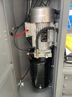 Équipement de garage : Élévateur de stationnement hydraulique à 2 poteaux inclinables, gain de place, pour voitures, adapté aux plafonds bas