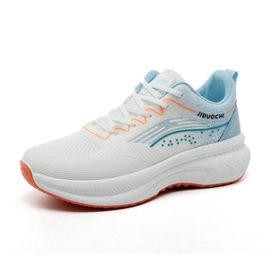 Chaussures de sport décontractées tendance pour femmes, respirantes, en maille tricotée, à lacets, pour l'été, le printemps et l'automne - Fabriquées en Chine - Product Image 3