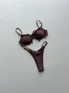 Maillot de bain bikini perlé pour femme, haut à armatures et à nouer devant, bas échancré à fines bretelles, pour la plage et les vacances, vente en gros - Product Image 5