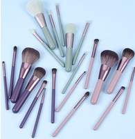 Nouvel ensemble de 7 pinceaux de maquillage personnalisés à manche en bois, pinceau plat, anticernes, application visage, avec étui en PU