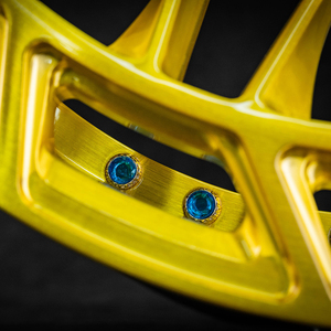 ล้ออัลลอยด์ฟอร์จ 6061-T6 แบบสามชิ้น ขอบลึกเว้าลึก ดีไซน์ตาข่ายแบบ Aggressive พร้อมฝาครอบดุมล้อ  สีพ่นแบบสั่งทำพิเศษ ใช้ได้กับรถยนต์ทั่วไป - Product Image 2