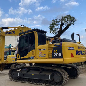 Matériel de construction d'occasion, excavatrice hydraulique sur chenilles KOMATSU PC200-8 du Japon à bas prix - Product Image 1