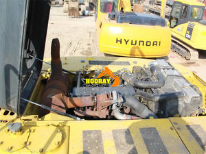 Vente flash : Excavatrice Komatsu PC220-8 PC220-7 d'occasion, modèle 2018, poids opérationnel de 19,9 tonnes, composant moteur principal en stock - Product Image 3