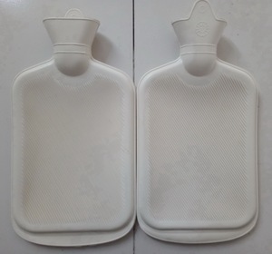 <span class=keywords><strong>Bouillotte</strong></span> portable réutilisable <span class=keywords><strong>de</strong></span> 2 L en caoutchouc naturel sans BPA pour soulager la douleur, coussin chauffant, chauffe-<span class=keywords><strong>lit</strong></span> - Product Image 5