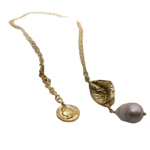 Moneda vintage elegante chapada en oro y colgante grande de piedra perla con collar de cadena diseño único para ropa informal SKU6743 - Product Image 2