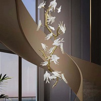 Lustre en verre en forme d'oiseau, design artistique personnalisé AURORACEYO, luminaire suspendu pour escalier