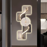 Horloge murale 3D haut de gamme en porcelaine sculptée avec éclairage LED, style mode, vente en gros, excellent rapport qualité-prix