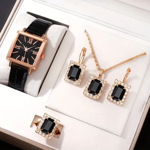 Ensemble de bijoux de haute qualité plaqué or avec zircon, comprenant montre, boucles d'oreilles, collier et bague, pour femme, idéal pour cadeau de fiançailles, fête, vente en gros - Product Image 4