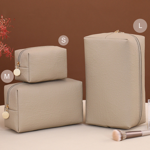 Nuevos productos para el trabajo, viajes de negocios, bolsas de maquillaje, bolsas de almacenamiento de cosméticos de mano con un toque de alta gama, para viajes y cuidado personal. - Product Image 3